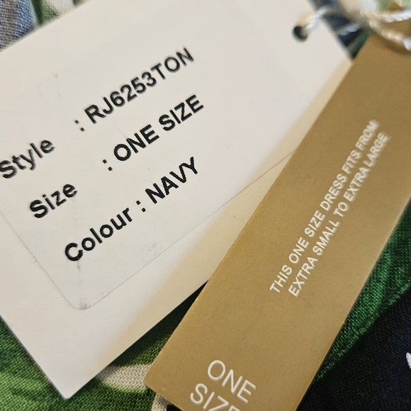 ONSHORE Tropical Palm Leaf Print Maxi Dress/Coverup. Green/navy One Size. NWT - Picture 4 of 15